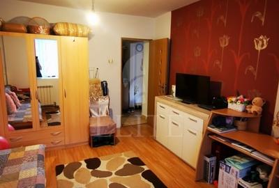 Apartament cu 2 camere decomandat în Plopilor - 1