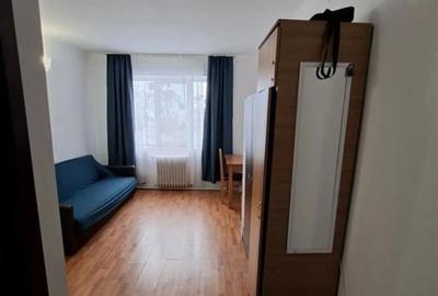 Garsonieră decomandată, mobilată în Gruia