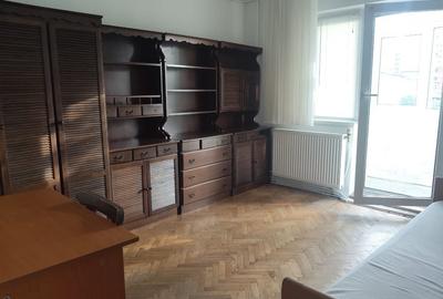 Apartament cu 2 camere decomandat în Zorilor
