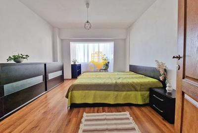 Apartament cu 3 camere decomandat în Zorilor