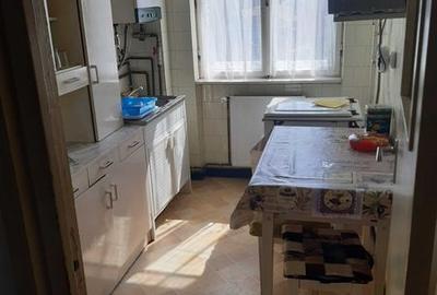 Apartament cu 3 camere decomandat în Central - 2