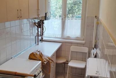 Apartament cu 3 camere semidecomandat în Olimpia-Stadion