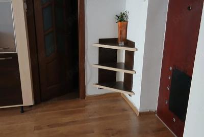 Apartament cu 2 camere decomandat în Piața Centrală - 3