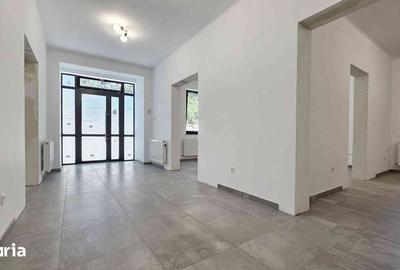 Spațiu comercial, de 145 mp, în Central