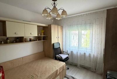 Apartament cu 4 camere decomandat în Central - 9