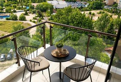 Apartament cu 2 camere decomandat în Noua - 1
