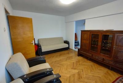 Apartament cu 2 camere semidecomandat în Ultracentral