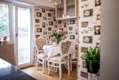 Apartament cu 3 camere decomandat în Central - 1