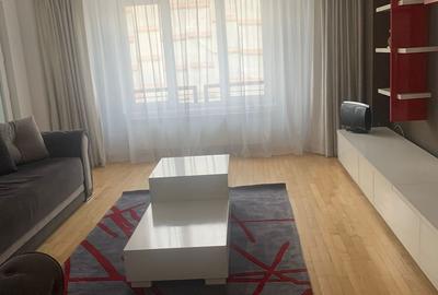 Apartament cu 3 camere decomandat în Nerva Traian