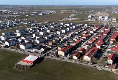Teren Construcții intravilan de 300 mp, în Pielești - 2