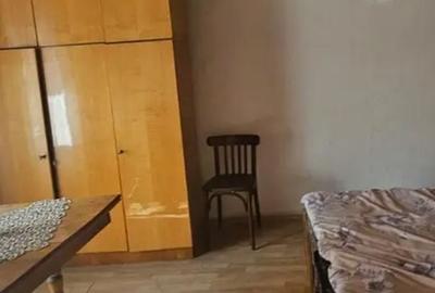 Casă cu 3 camere în Păstrăveni