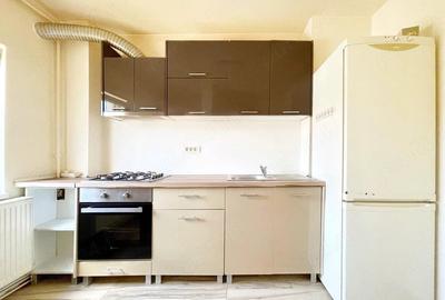 Apartament cu 2 camere semidecomandat în Aradului