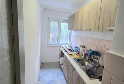 Apartament cu 3 camere semidecomandat în Groapa - 11