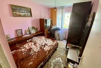 Apartament cu 3 camere semidecomandat, mobilat în Km 4-5 - 5