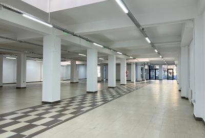 Spațiu comercial, de 823.5 mp, în Semicentral - 3