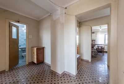 Apartament cu 3 camere decomandat în Găvana