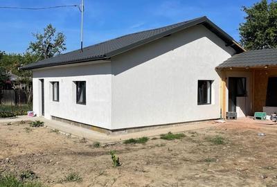 Casă cu 2 camere cu Teren 400 Mp în Mărgineni - 6