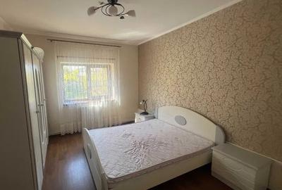 Casă cu 6 camere cu Teren 500 Mp în Lazu - 2