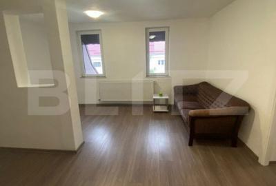 Apartament cu 3 camere semidecomandat în Central - 3