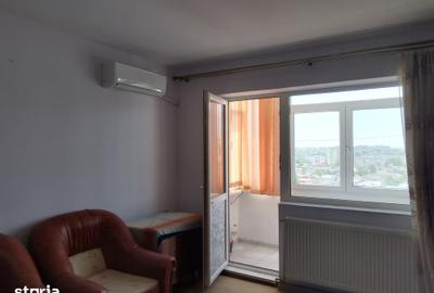 Apartament cu 2 camere decomandat în Republicii