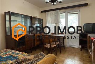 Apartament cu 2 camere decomandat în 1 Decembrie