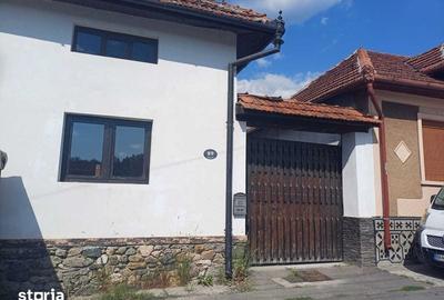 Casă cu 4 camere cu Teren 132 Mp în Cărpinet