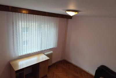 Apartament cu 3 camere semidecomandat în Dosu Bricii - 5