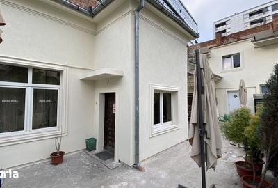 Casă cu 9 camere cu Teren 700 Mp în Ferdinand - 3