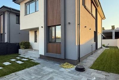 Casă individuală cu 5 camere cu Canalizare în Central - 1