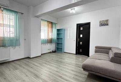 Spațiu comercial, de 42 mp, în Decebal