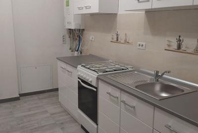 Apartament cu 3 camere decomandat în Podgoria
