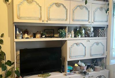 Apartament cu 3 camere decomandat în Est