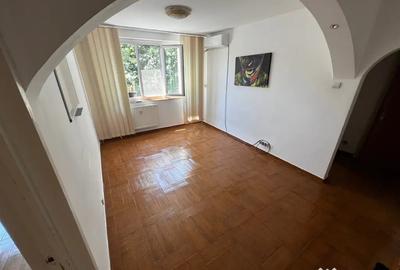 Apartament cu 2 camere semidecomandat în 1 Decembrie - 12