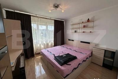 Apartament cu 3 camere decomandat în Rovine - 7