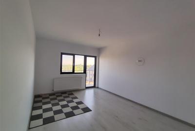 Apartament cu 3 camere decomandat în Ipotești - 5
