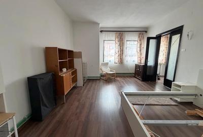 Apartament cu 4 camere în Eminescu - 15
