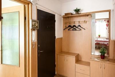 Apartament cu 3 camere decomandat în Nufărul