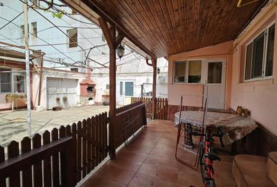 Casă individuală cu 6 camere cu Canalizare în Faleza Nord - 3