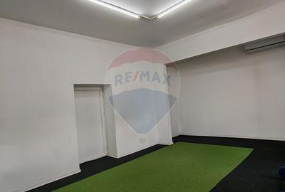 Casă cu 5 camere cu Teren 300 Mp în Central - 12