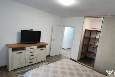 Casă cu 5 camere cu Teren 247 Mp în Mihai Bravu - 2