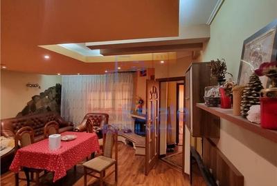 Casă cu 4 camere în Valea Adâncă