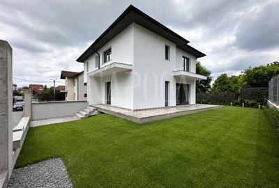 Casă individuală cu 5 camere cu Teren 330 Mp în Zorilor - 1