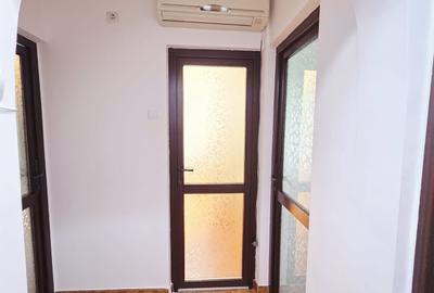 Apartament cu 2 camere decomandat în Micro 19 - 3