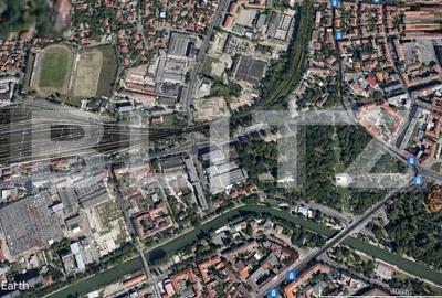 Casă individuală cu 12 camere cu Teren 1100 Mp în Semicentral