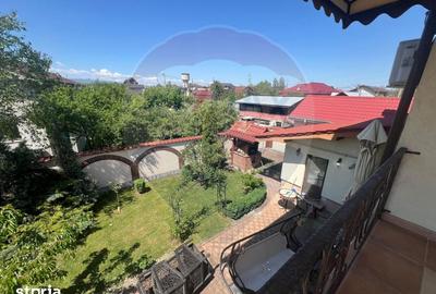 Casă cu 5 camere cu Teren 679 Mp în Central - 1