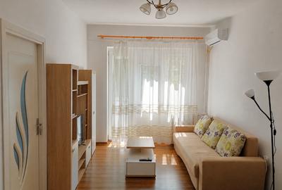 Apartament cu 2 camere semidecomandat, mobilat în Ultracentral