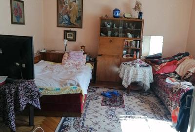 Casă cu 2 camere cu Teren 205 Mp în Central