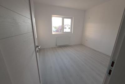 Casă cu 4 camere în Roșu - 1