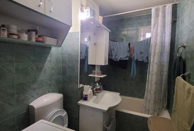 Garsonieră decomandată în Confecții