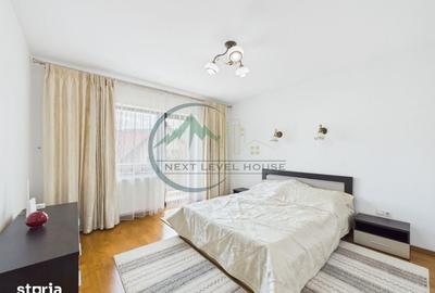 Casă cu 10 camere cu Teren 1009 Mp în Central